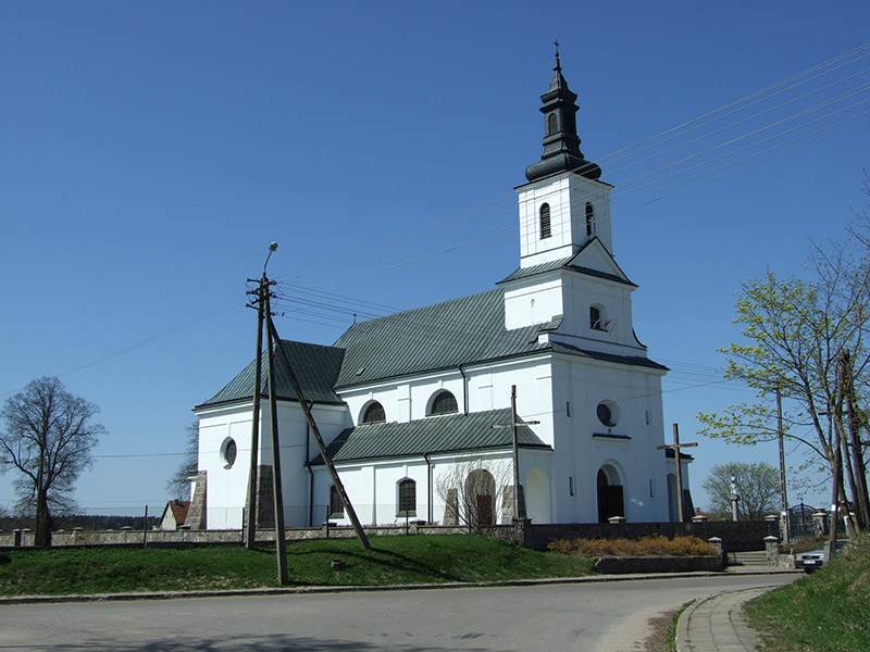 Kościół Parafialny pw. św. Stanisława w Topczewie